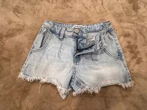 Celebrity Pink Girls Light Wash High Rise Raw Hem Denim Jean Shorts Size 8